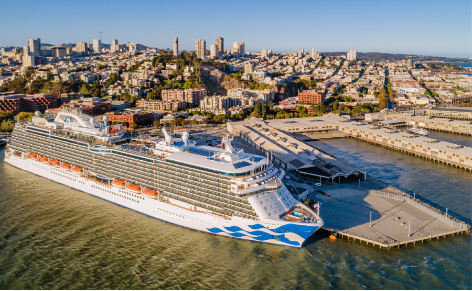 Cruise ship at Pier 27