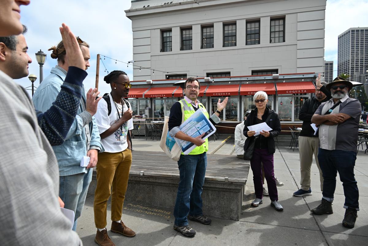prt_7138_1.jpg Walking Tour